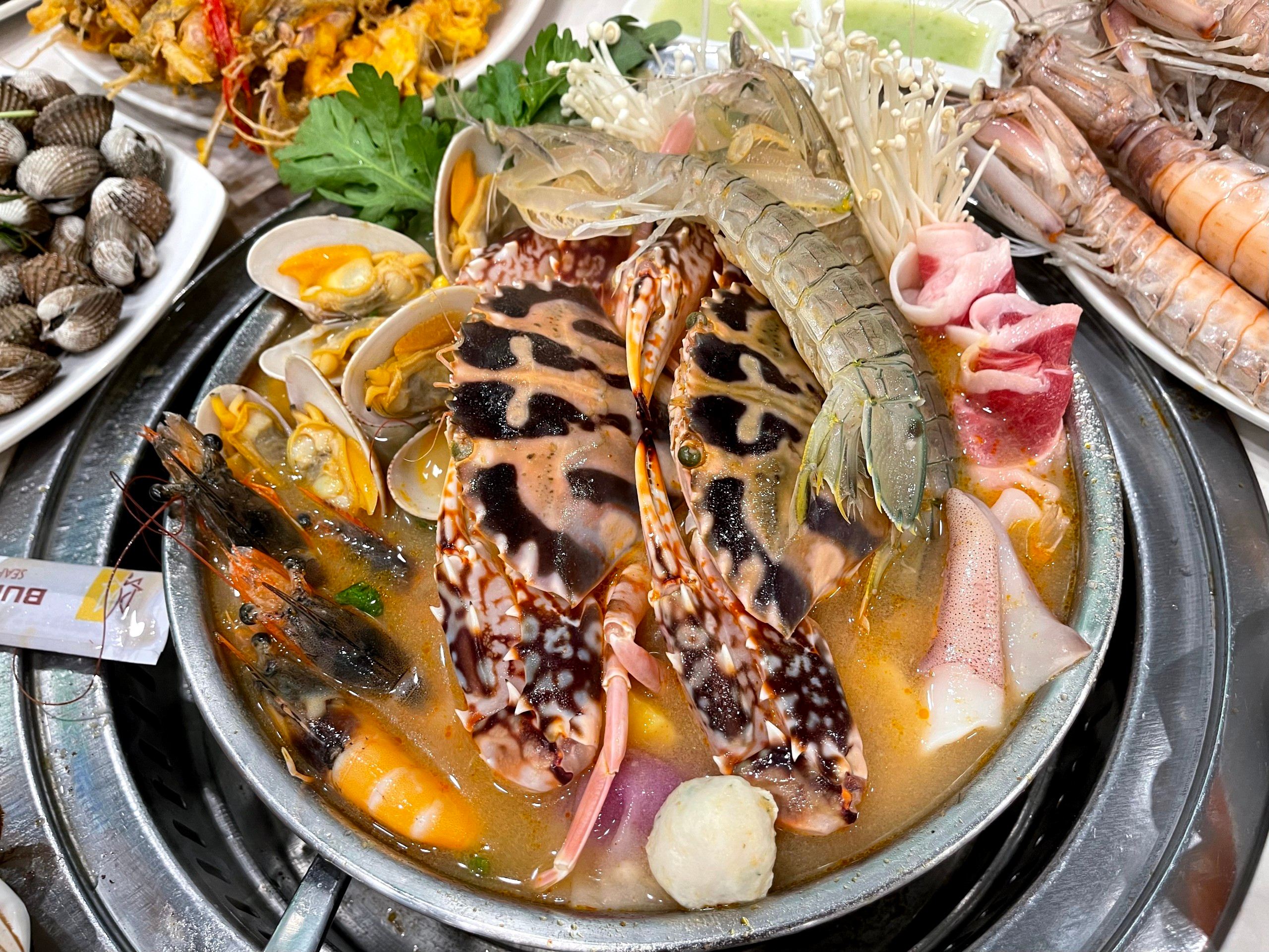 Tại sao chúng ta lại thích ăn lẩu đến vậy?