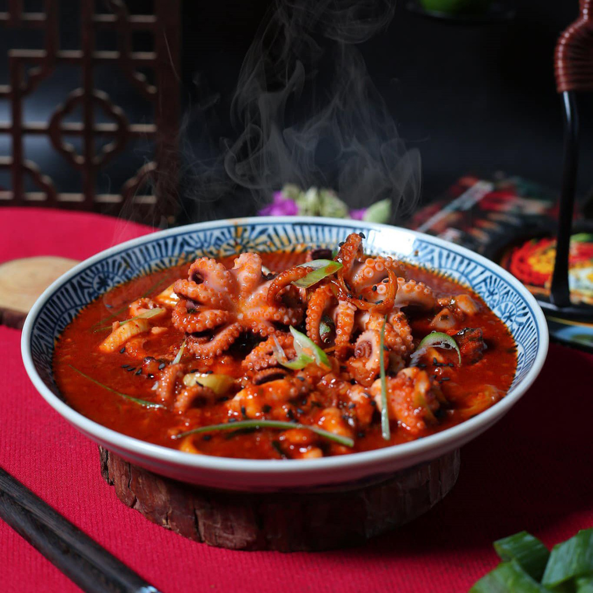 Cách làm Bạch tuộc xào cay kiểu Hàn ngon “bá cháy”