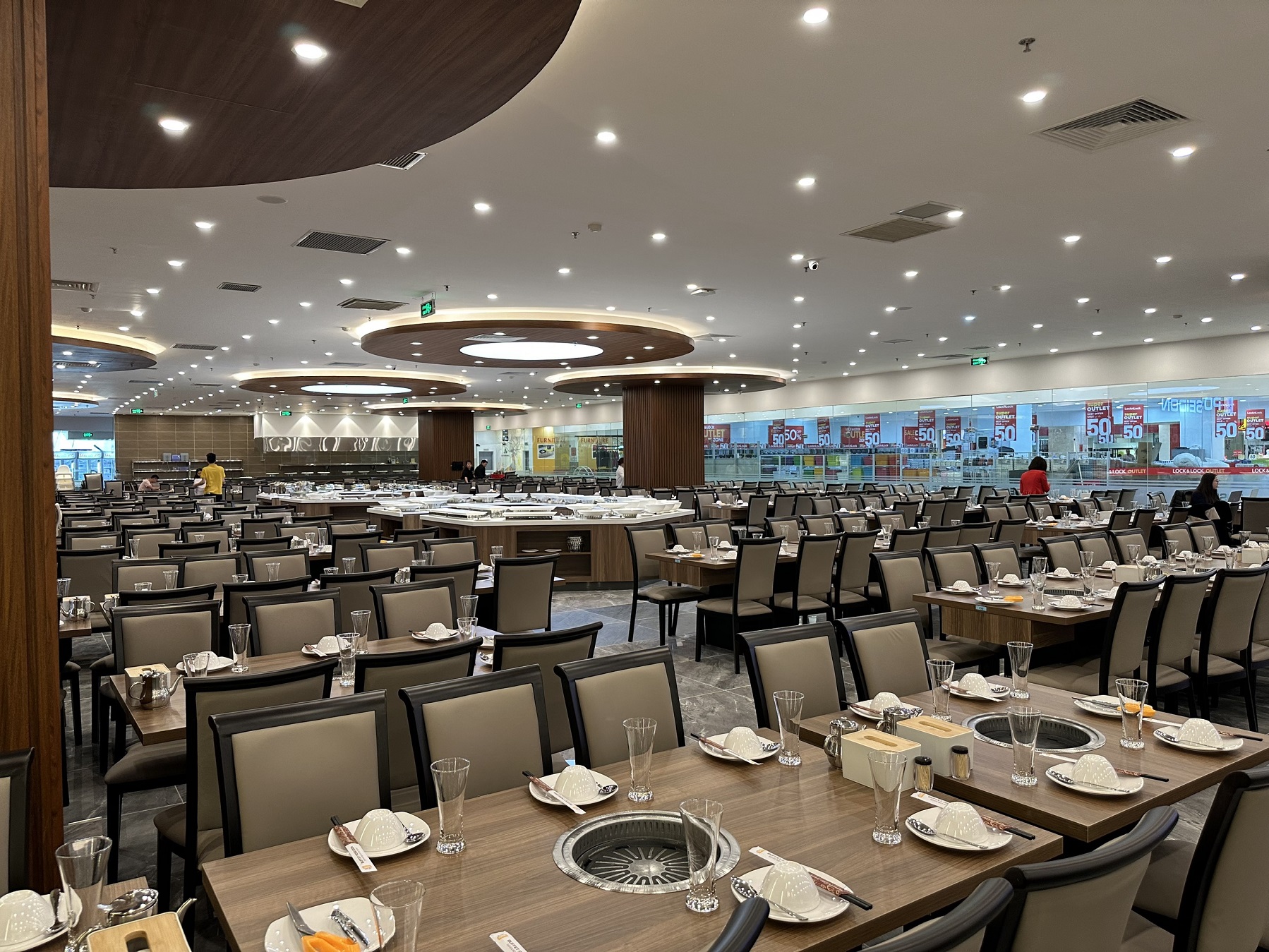Cận cảnh Poseidon Savico Long Biên trước giờ G